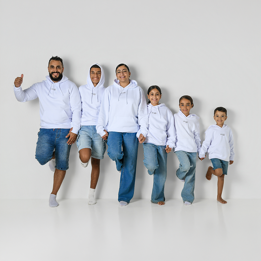 Portrait d'une famille au Studio Olivier Leleu qui se situe à Frontignan. Photographie Olivier Leleu